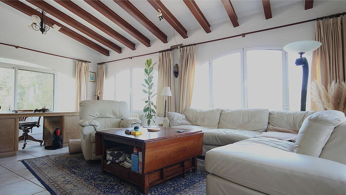 Se vende Villa - Chalet de 4 dormitorios en Costa Blanca, Alicante, España