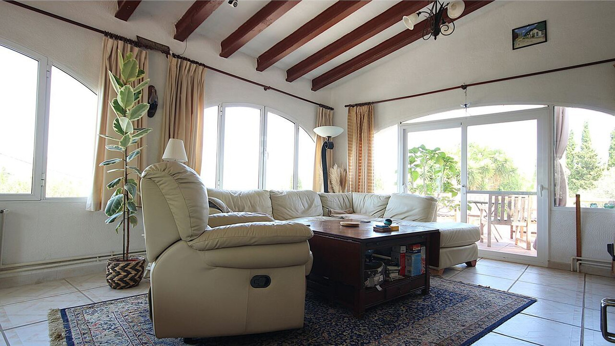 Se vende Villa - Chalet de 4 dormitorios en Costa Blanca, Alicante, España