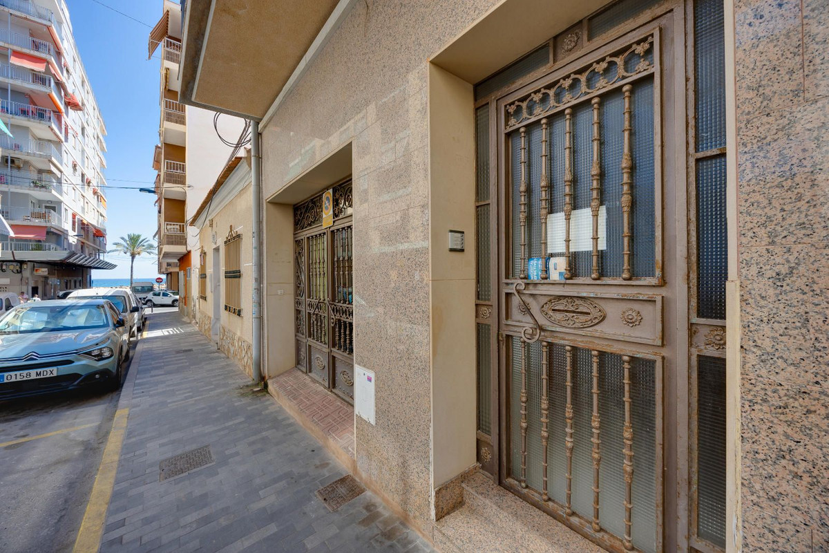 3 Bed Apartment for sale in Playa Del Cura Costa Blanca, Alicante, Spain