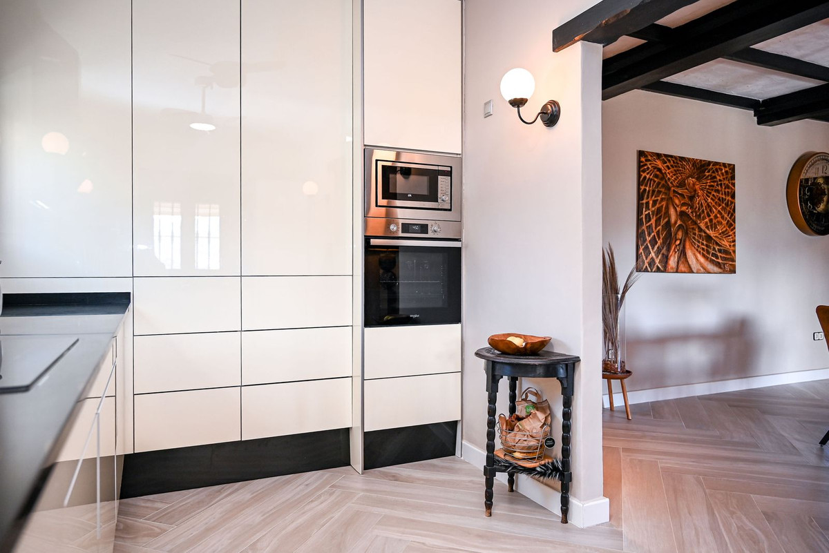 Se vende Villa - Chalet de 4 dormitorios en Costa Del Sol, Málaga, España