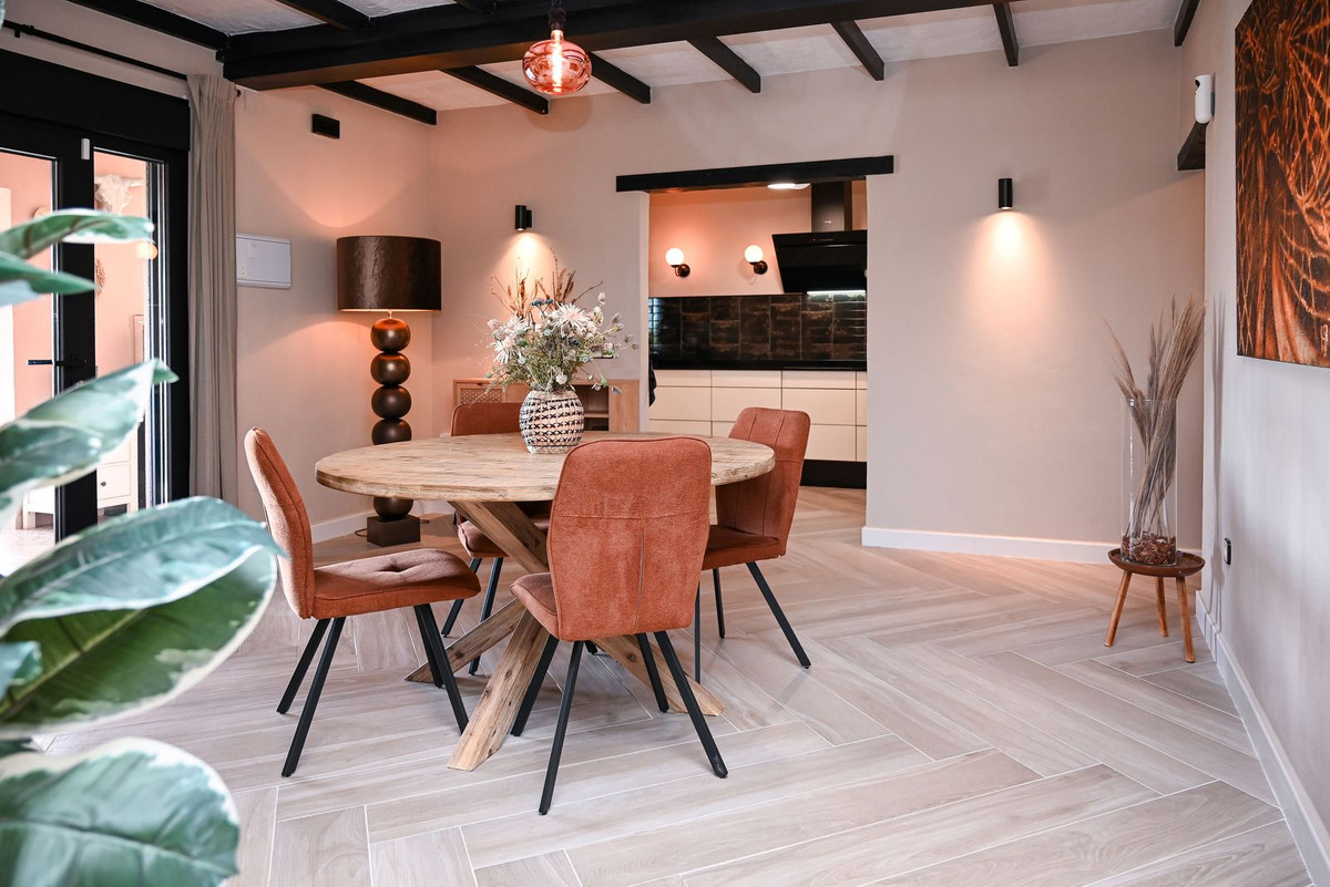 Se vende Villa - Chalet de 4 dormitorios en Costa Del Sol, Málaga, España