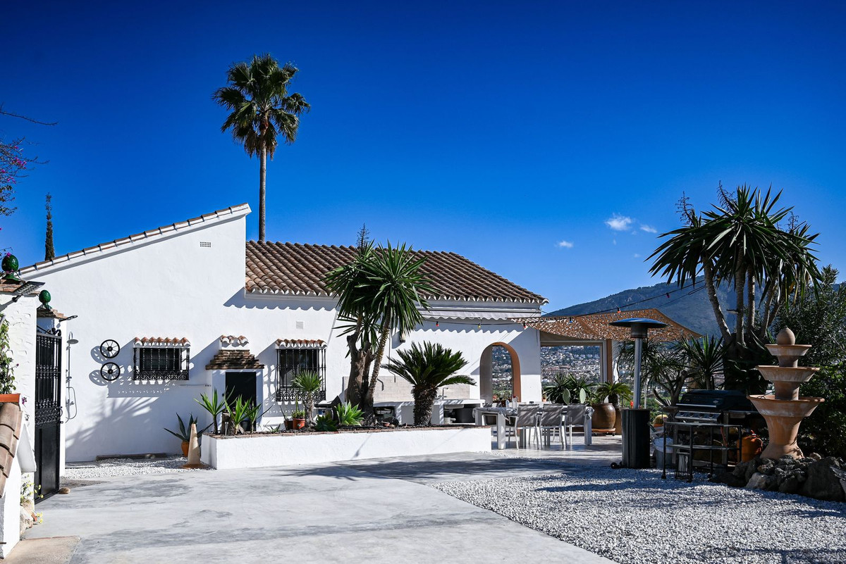 Se vende Villa - Chalet de 4 dormitorios en Costa Del Sol, Málaga, España