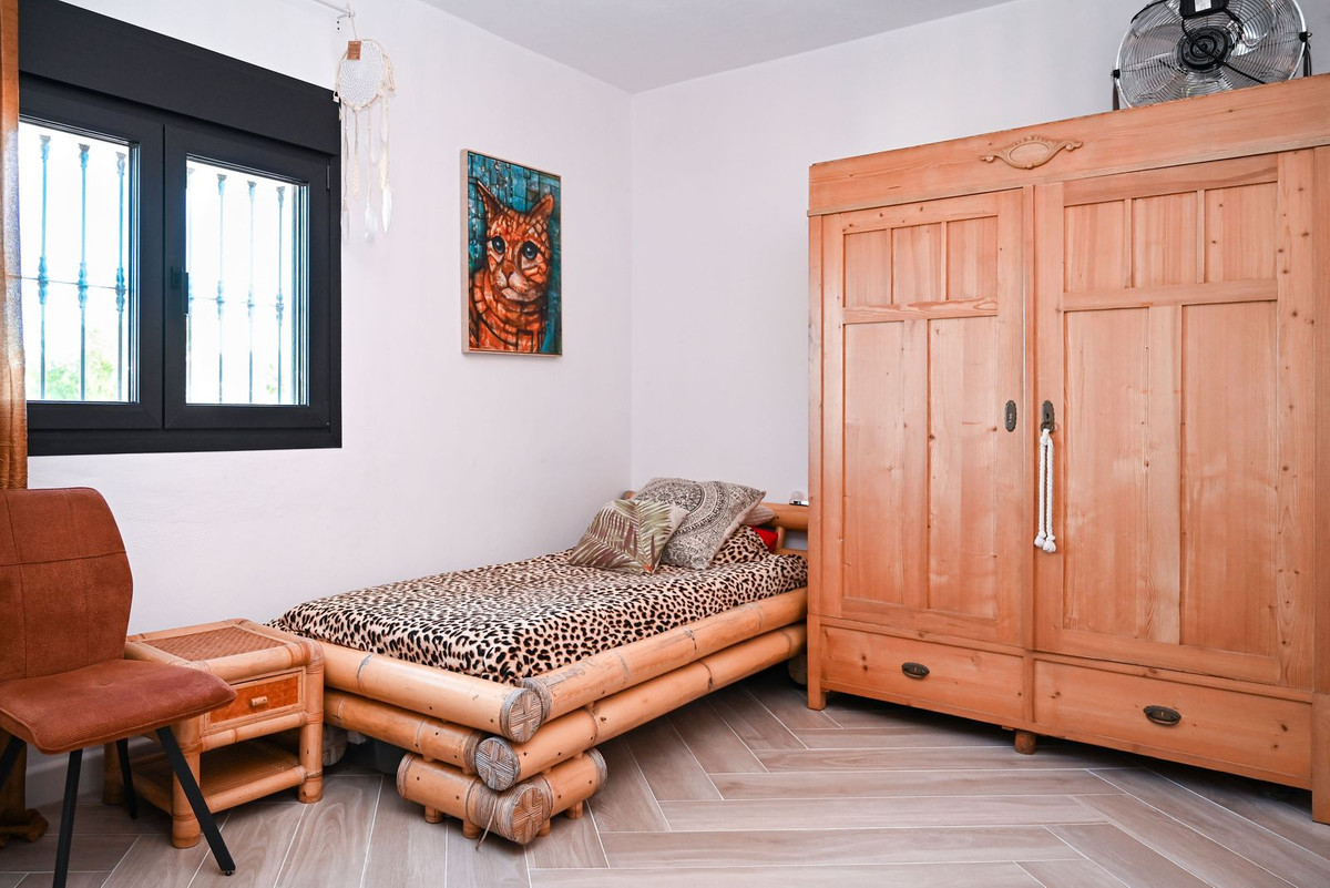 Se vende Villa - Chalet de 4 dormitorios en Costa Del Sol, Málaga, España