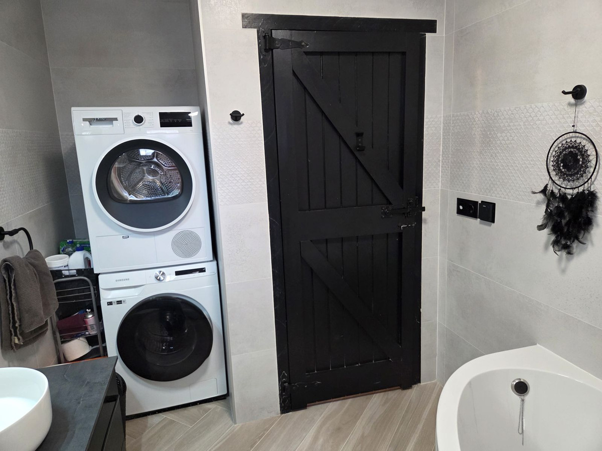 Se vende Villa - Chalet de 4 dormitorios en Costa Del Sol, Málaga, España