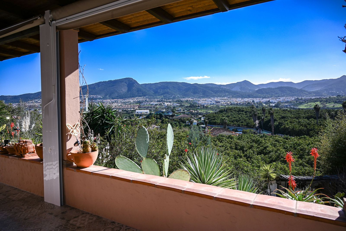 Se vende Villa - Chalet de 4 dormitorios en Costa Del Sol, Málaga, España