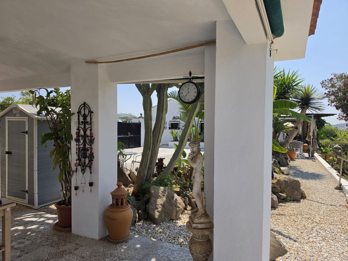 Se vende Villa - Chalet de 4 dormitorios en Costa Del Sol, Málaga, España