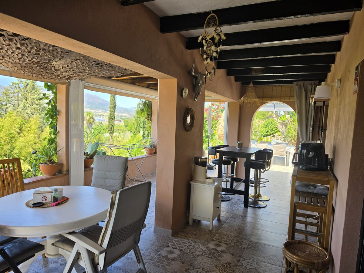 Se vende Villa - Chalet de 4 dormitorios en Costa Del Sol, Málaga, España