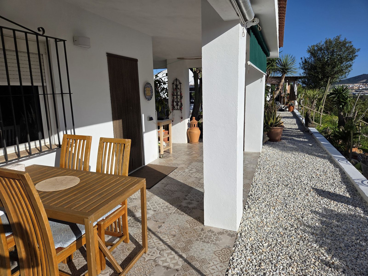 Se vende Villa - Chalet de 4 dormitorios en Costa Del Sol, Málaga, España