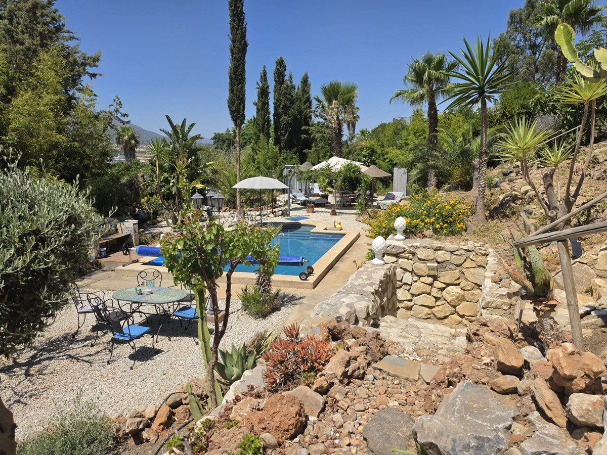 Se vende Villa - Chalet de 4 dormitorios en Costa Del Sol, Málaga, España