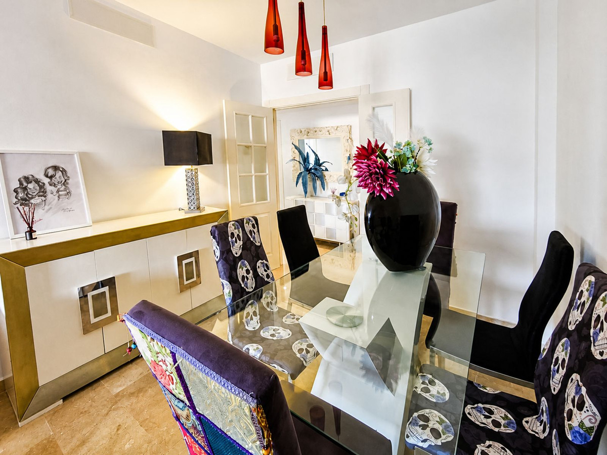 2 Bed Apartment for sale in La Duquesa Costa Del Sol, Málaga, Spain