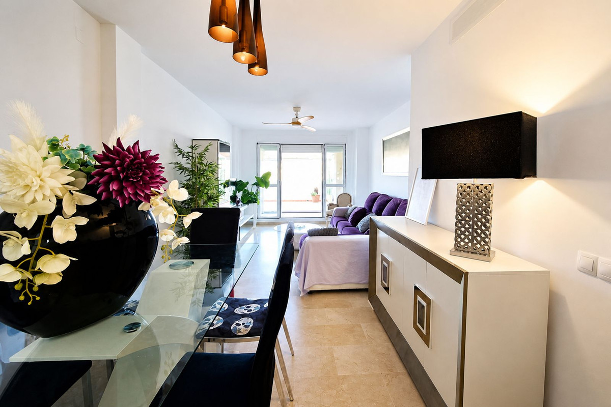 2 Bed Apartment for sale in La Duquesa Costa Del Sol, Málaga, Spain