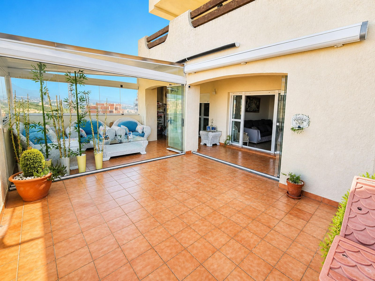 2 Bed Apartment for sale in La Duquesa Costa Del Sol, Málaga, Spain