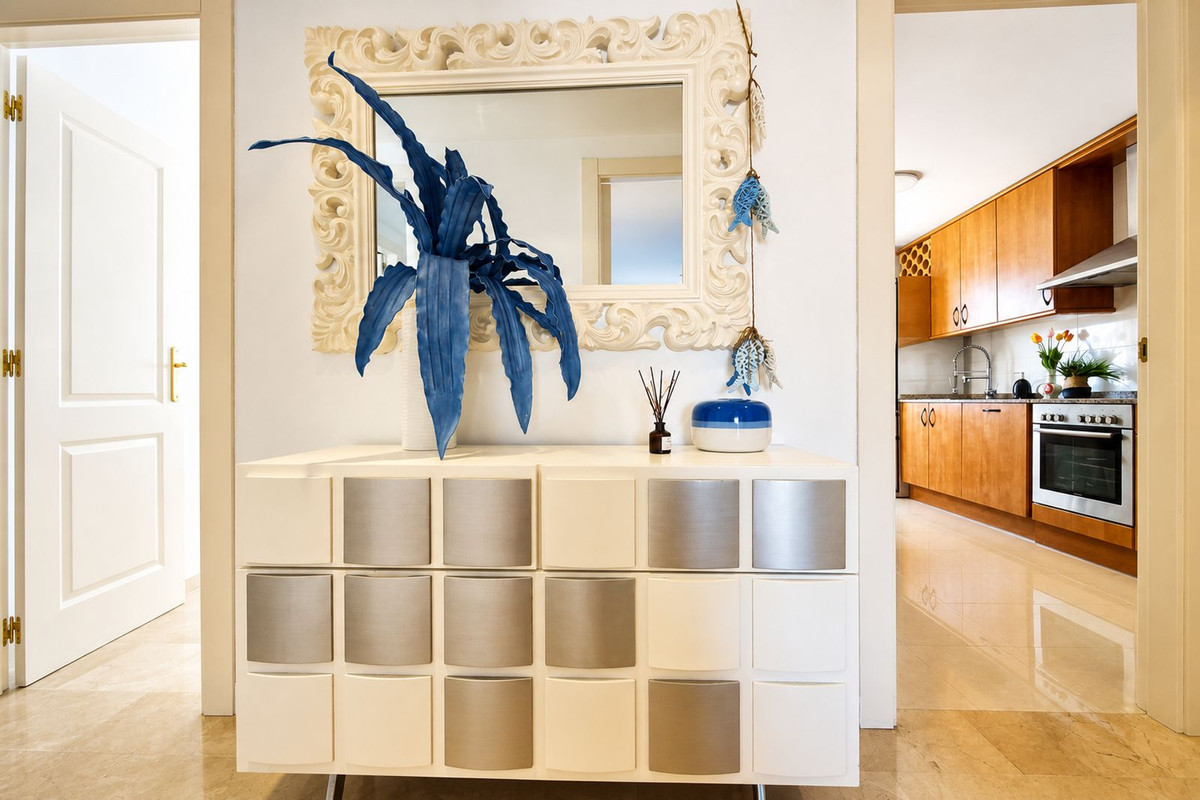 2 Bed Apartment for sale in La Duquesa Costa Del Sol, Málaga, Spain