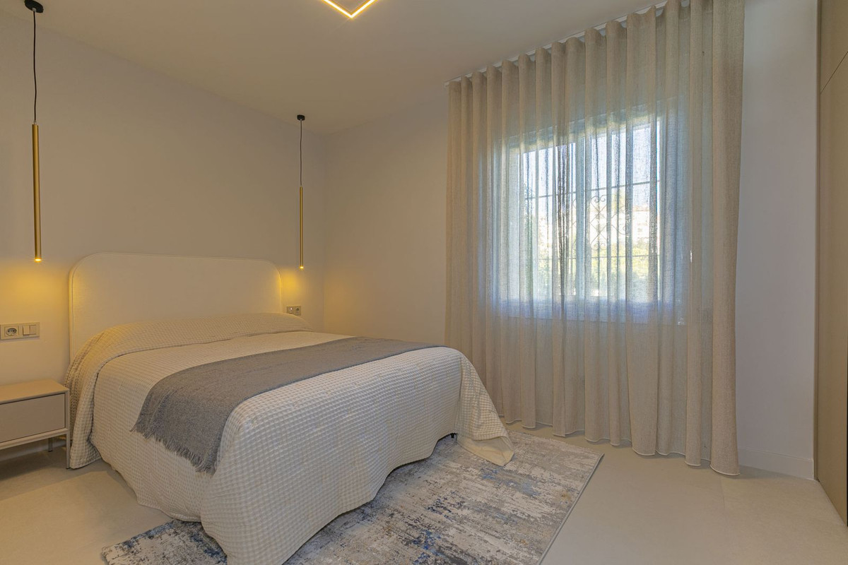 Se vende Apartamento Planta Baja de 3 dormitorios en Costa Del Sol, Málaga, España