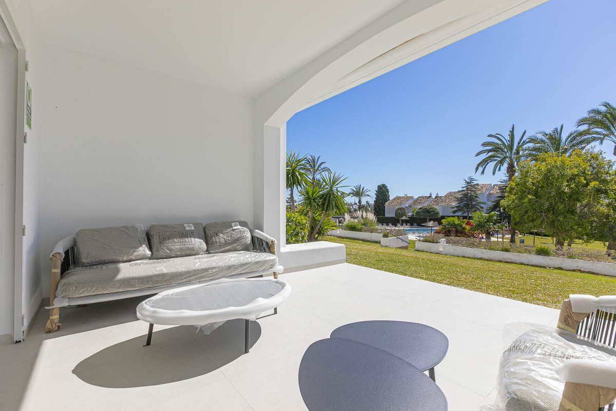 Se vende Apartamento Planta Baja de 3 dormitorios en Costa Del Sol, Málaga, España