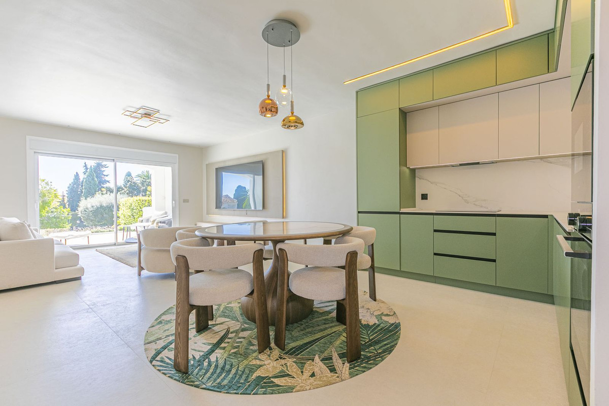 Se vende Apartamento Planta Baja de 3 dormitorios en Costa Del Sol, Málaga, España