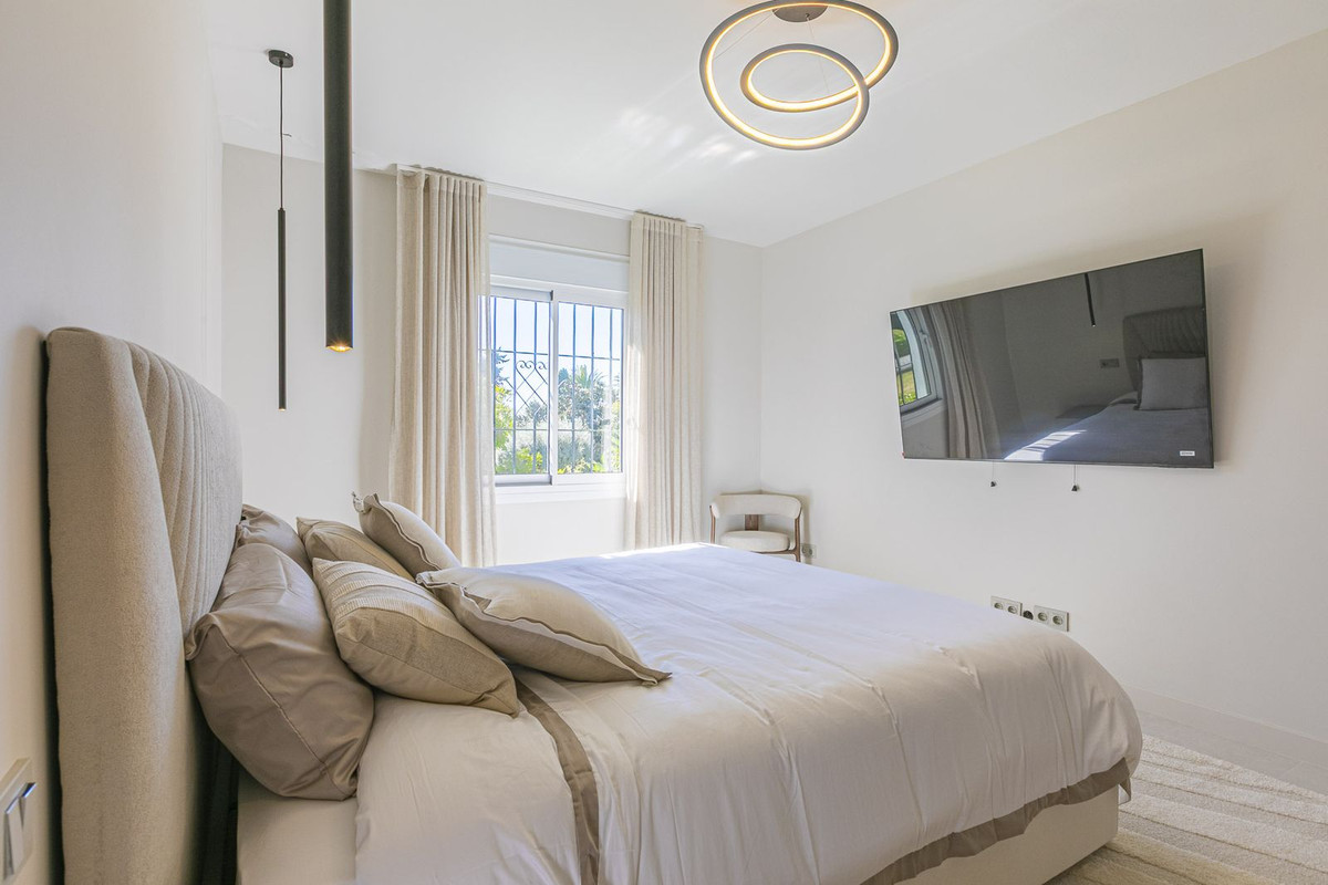 Se vende Apartamento Planta Baja de 3 dormitorios en Costa Del Sol, Málaga, España