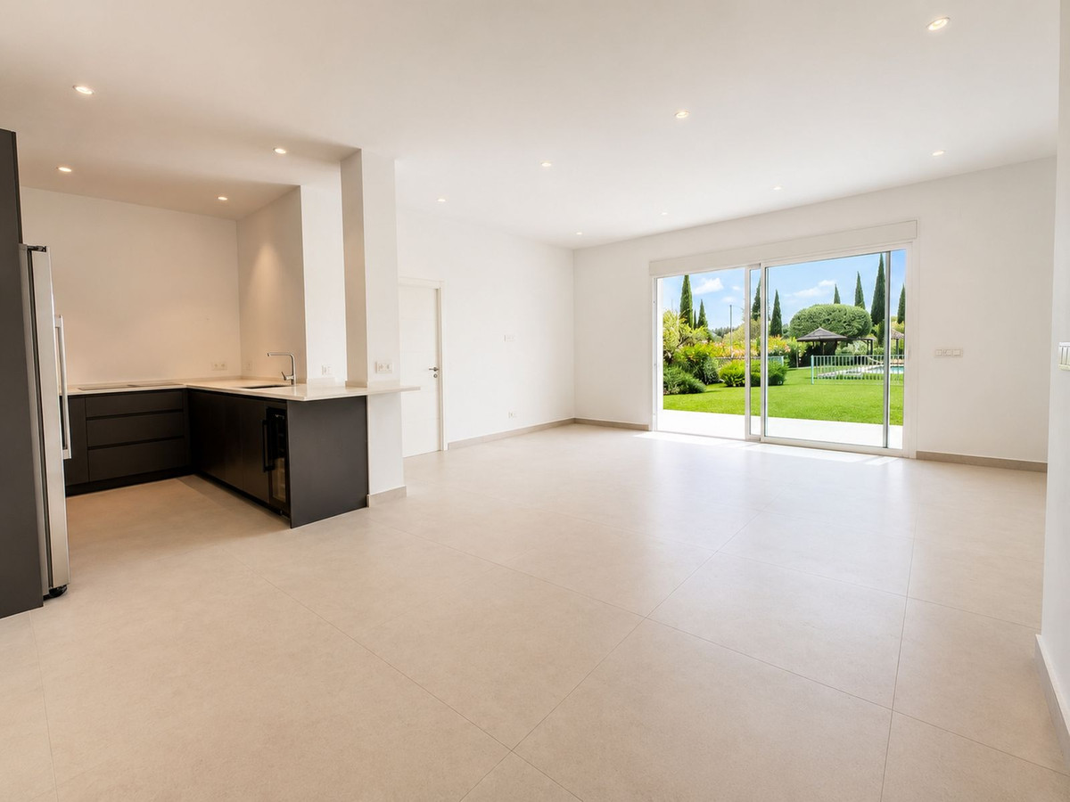 Se vende Apartamento Planta Baja de 2 dormitorios en Costa Del Sol, Málaga, España