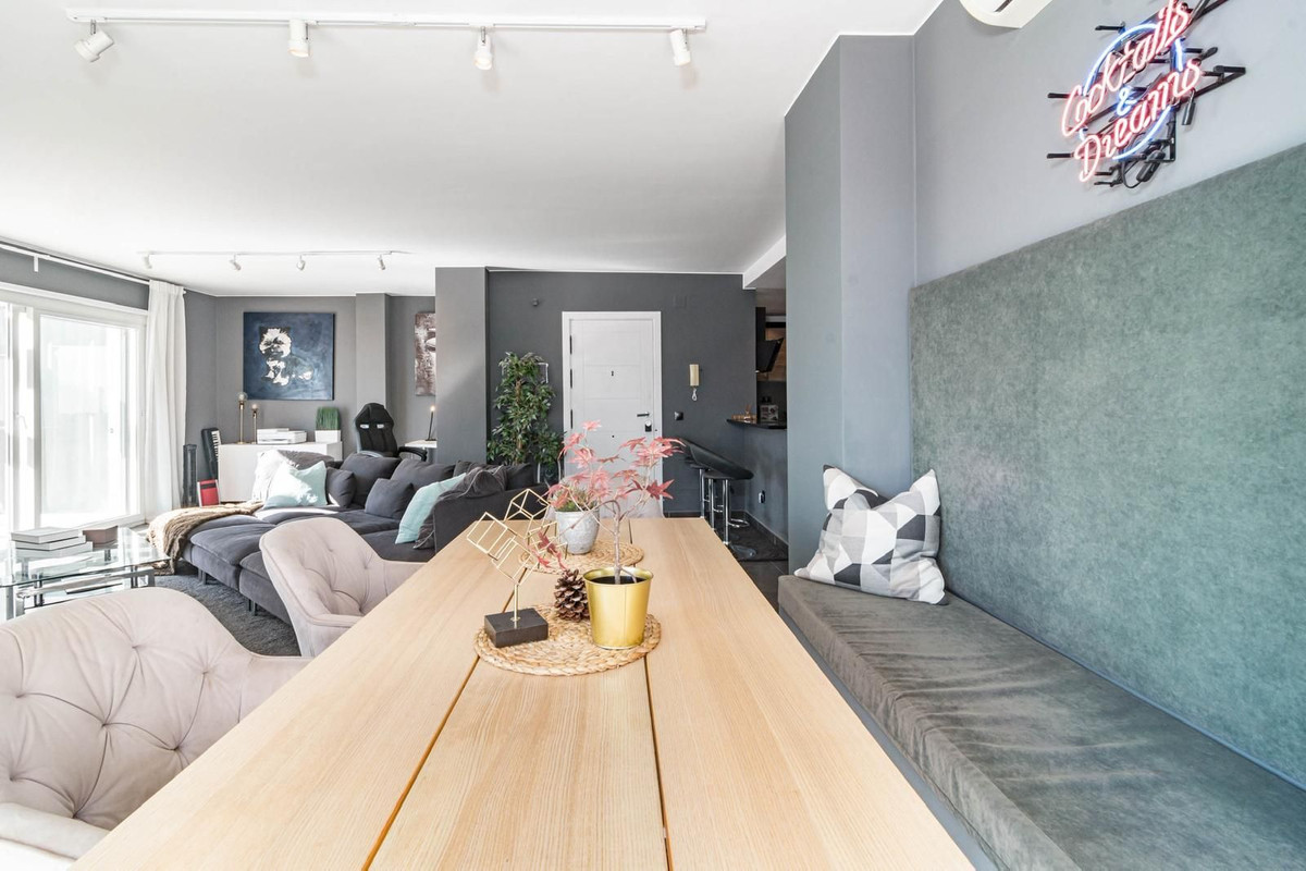 2 Bed Apartment for sale in Nueva Andalucía Costa Del Sol, Málaga, Spain