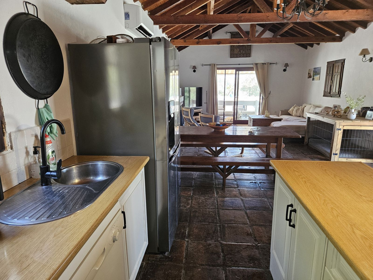 Se vende Villa - Chalet de 3 dormitorios en Costa Del Sol, Málaga, España