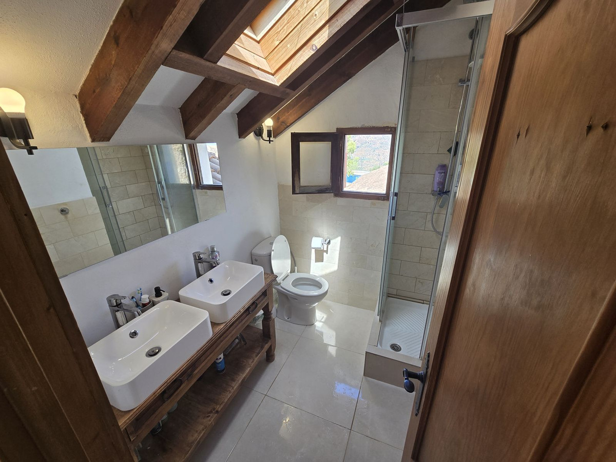 Se vende Villa - Chalet de 3 dormitorios en Costa Del Sol, Málaga, España