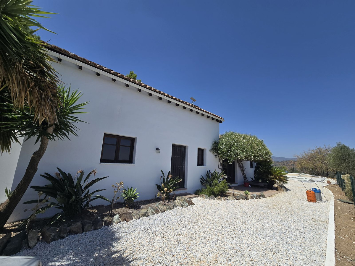 Se vende Villa - Chalet de 3 dormitorios en Costa Del Sol, Málaga, España