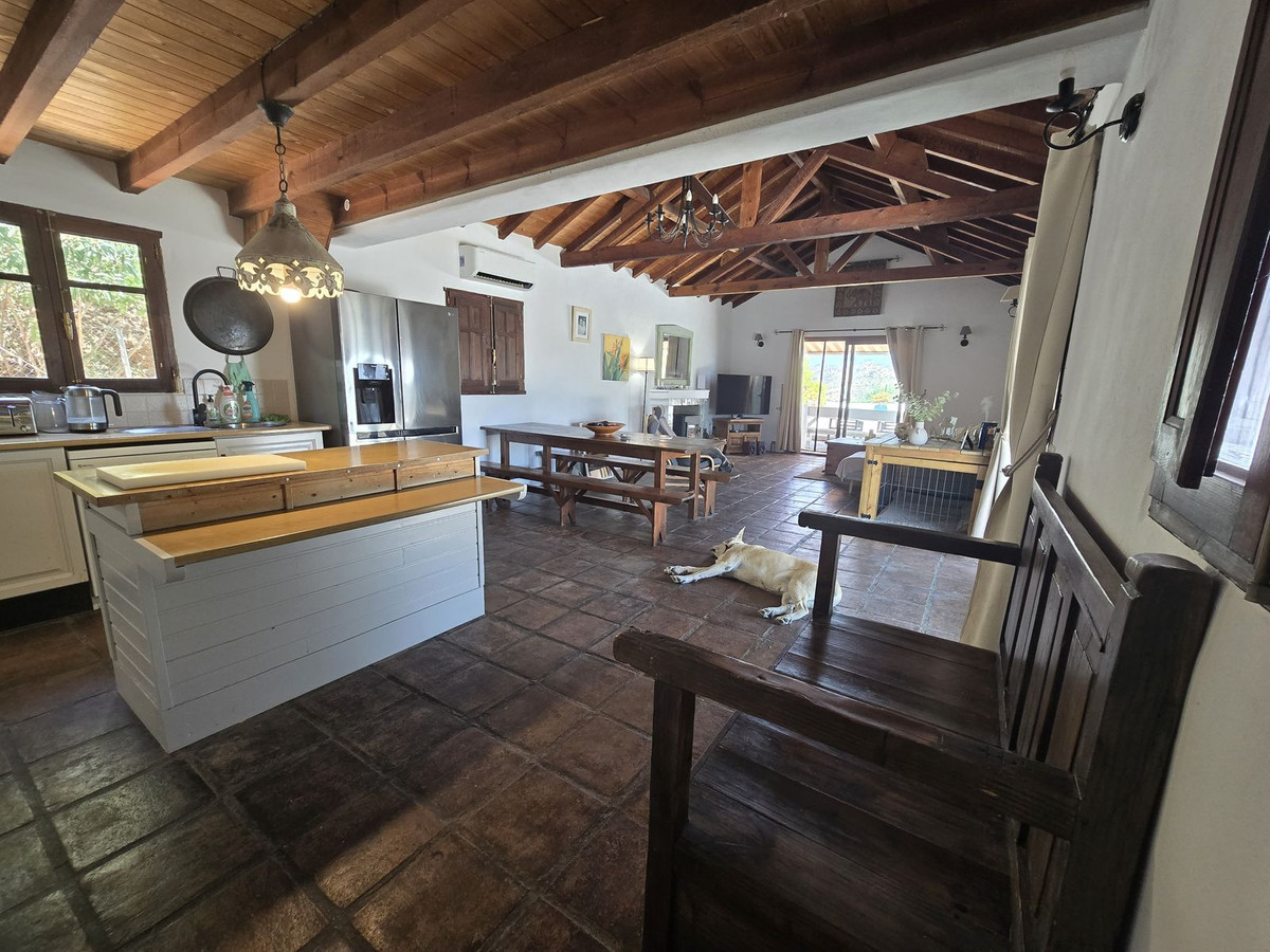 Se vende Villa - Chalet de 3 dormitorios en Costa Del Sol, Málaga, España