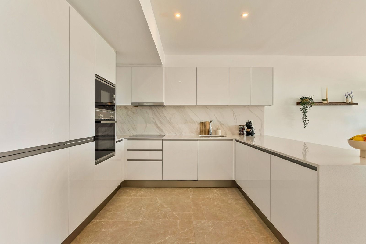 Se vende Apartamento Planta Media de 2 dormitorios en Costa Del Sol, Málaga, España
