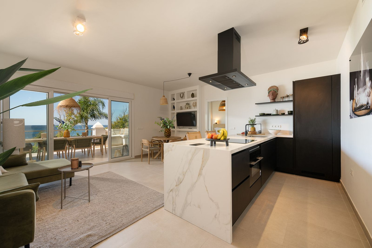 Se vende Apartamento Planta Media de 3 dormitorios en Costa Del Sol, Málaga, España