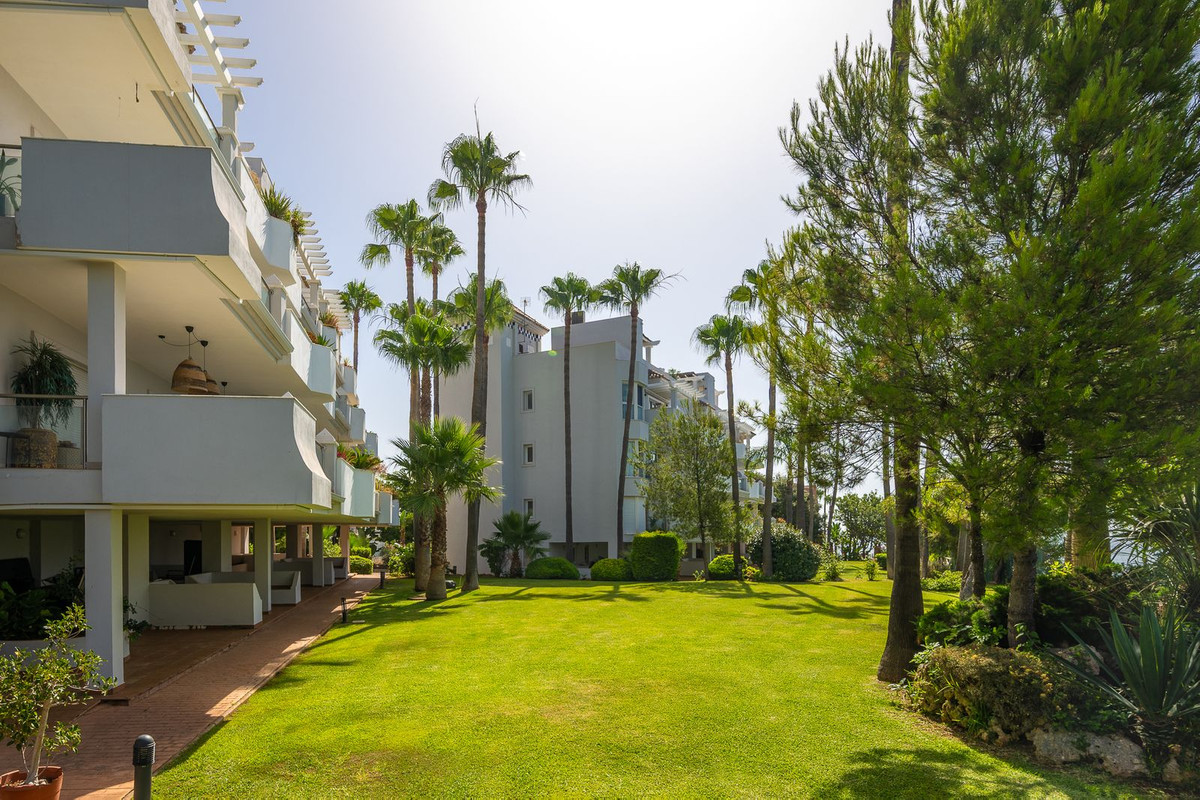 Se vende Apartamento Planta Media de 3 dormitorios en Costa Del Sol, Málaga, España