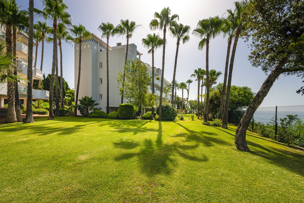 Se vende Apartamento Planta Media de 3 dormitorios en Costa Del Sol, Málaga, España