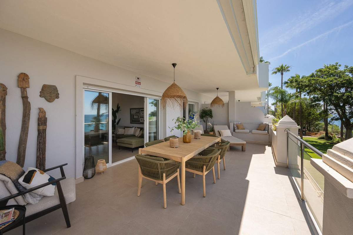 Se vende Apartamento Planta Media de 3 dormitorios en Costa Del Sol, Málaga, España