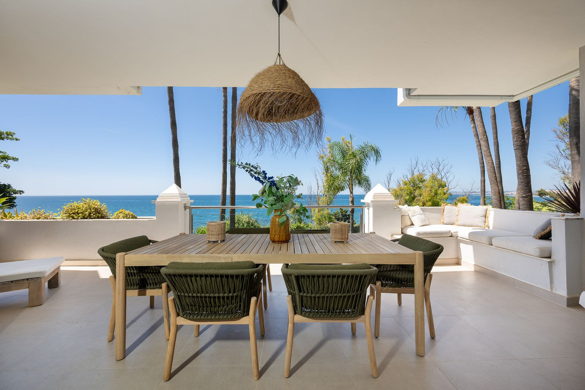 Se vende Apartamento Planta Media de 3 dormitorios en Costa Del Sol, Málaga, España