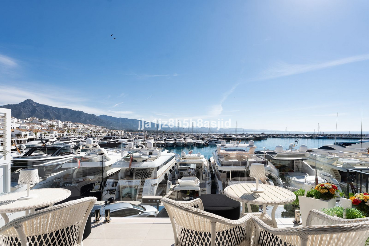 2 Bed Apartment for sale in Puerto Banús Costa Del Sol, Málaga, Spain