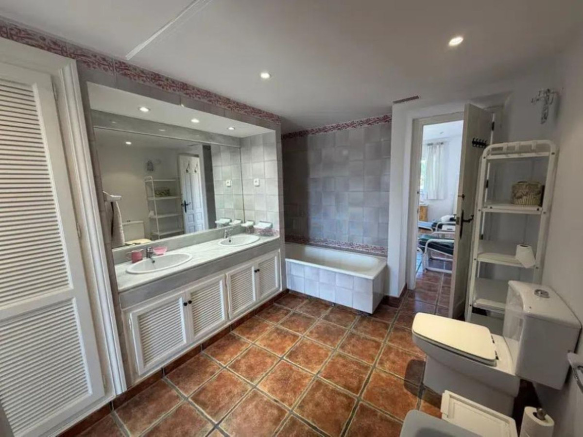 5 Bed Townhouse for sale in Sotogrande Costa Del Sol, Cádiz, Spain