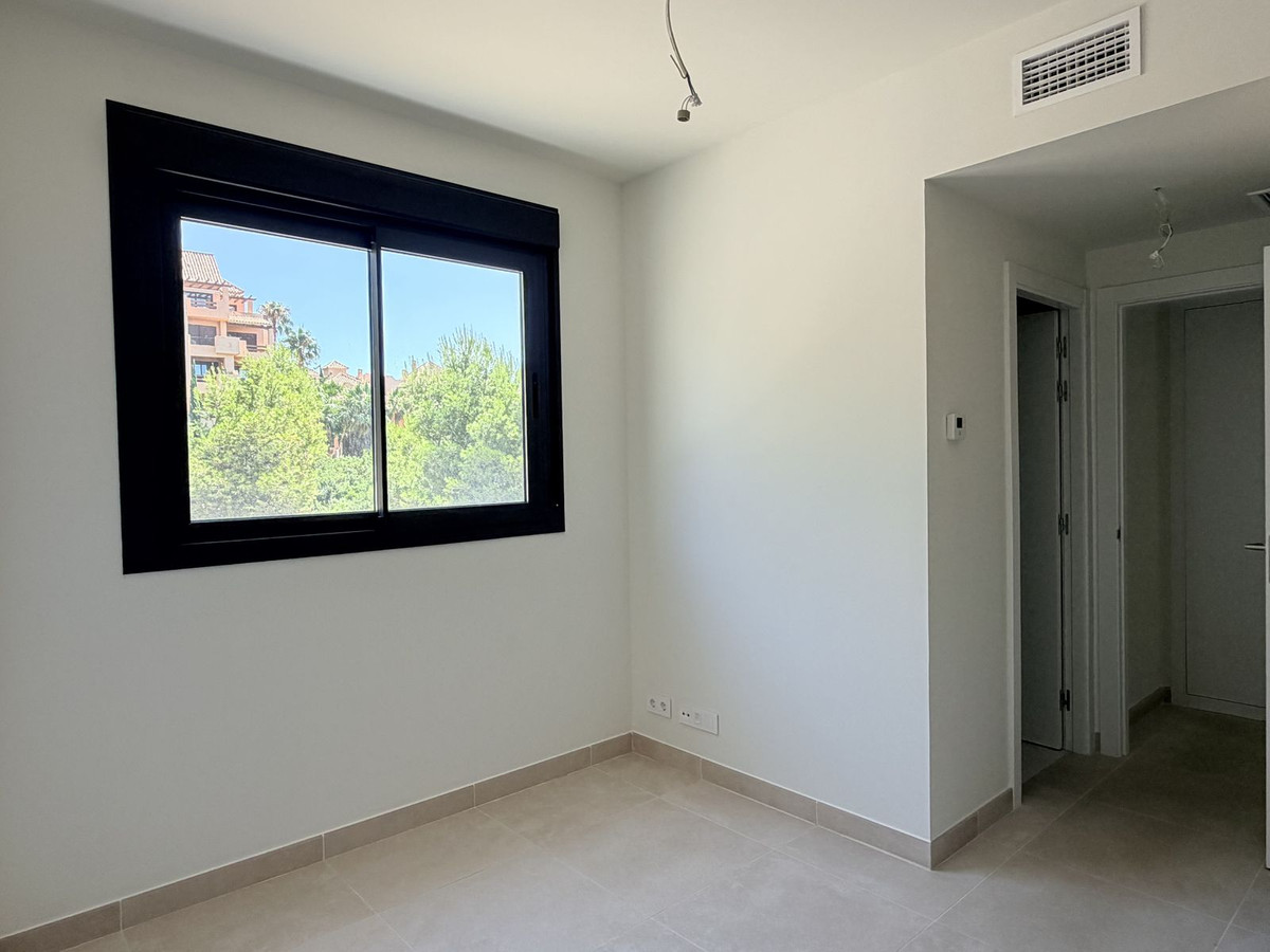 2 Bed Apartment for sale in Benalmadena Costa Del Sol, Málaga, Spain