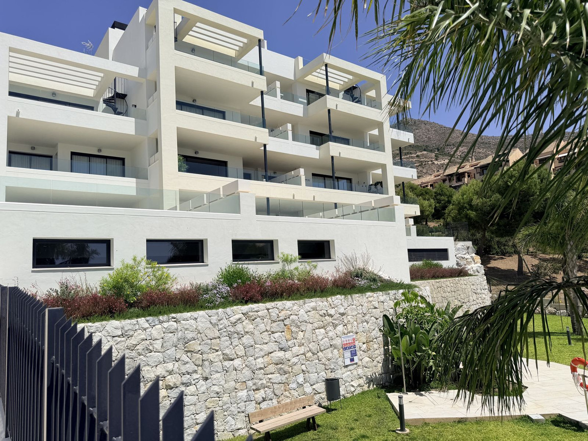 2 Bed Apartment for sale in Benalmadena Costa Del Sol, Málaga, Spain