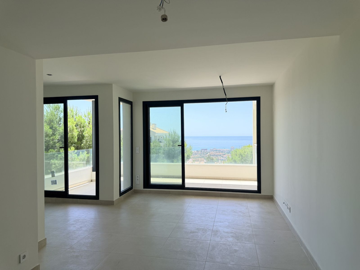 2 Bed Apartment for sale in Benalmadena Costa Del Sol, Málaga, Spain