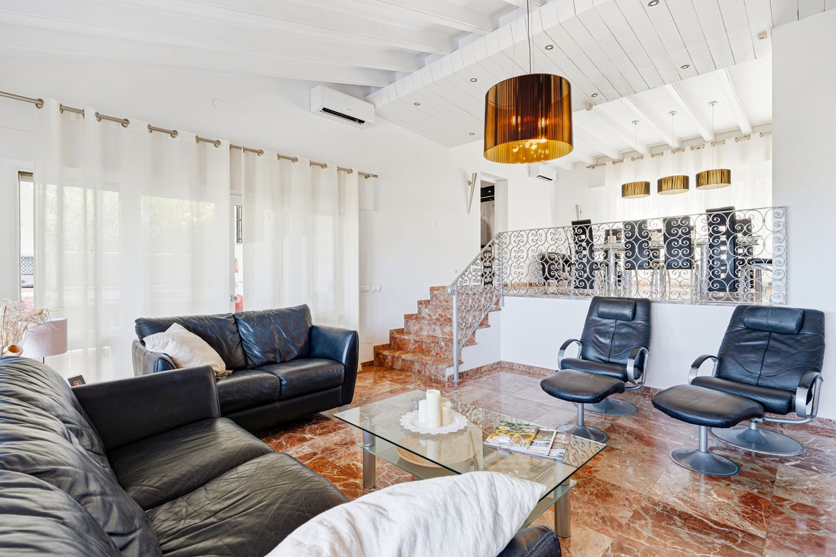 Se vende Villa - Chalet de 7 dormitorios en Costa Del Sol, Málaga, España