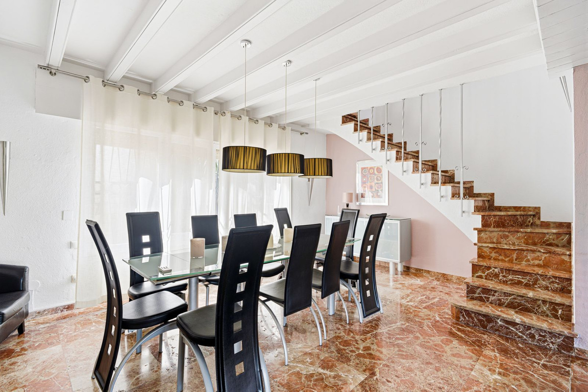 Se vende Villa - Chalet de 7 dormitorios en Costa Del Sol, Málaga, España