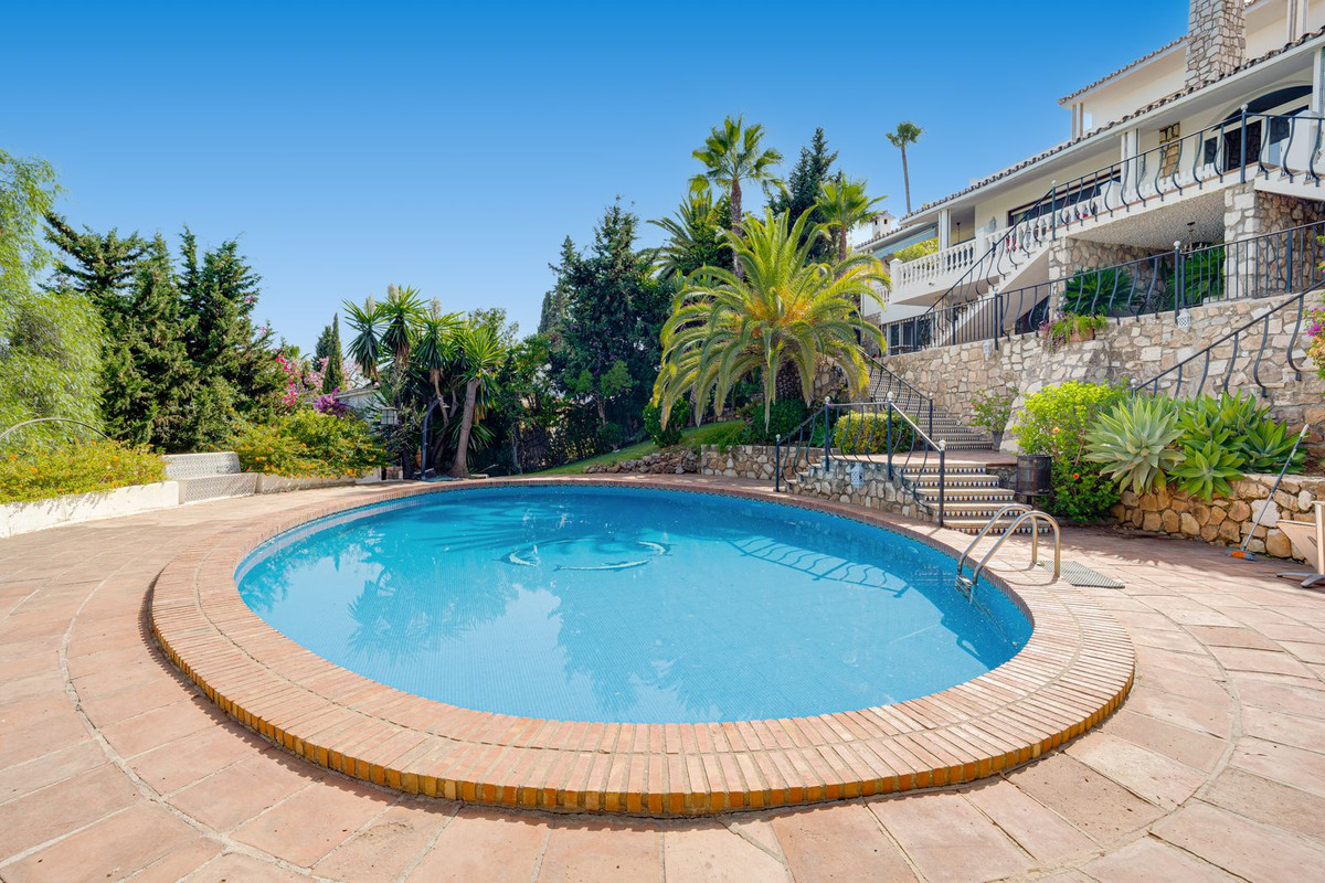 Se vende Villa - Chalet de 7 dormitorios en Costa Del Sol, Málaga, España