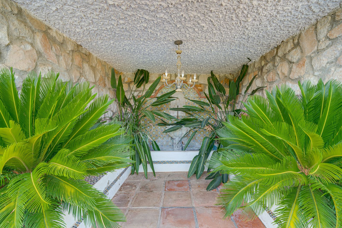 Se vende Villa - Chalet de 7 dormitorios en Costa Del Sol, Málaga, España