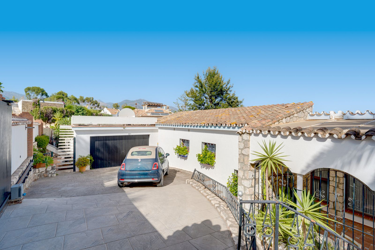 Se vende Villa - Chalet de 7 dormitorios en Costa Del Sol, Málaga, España