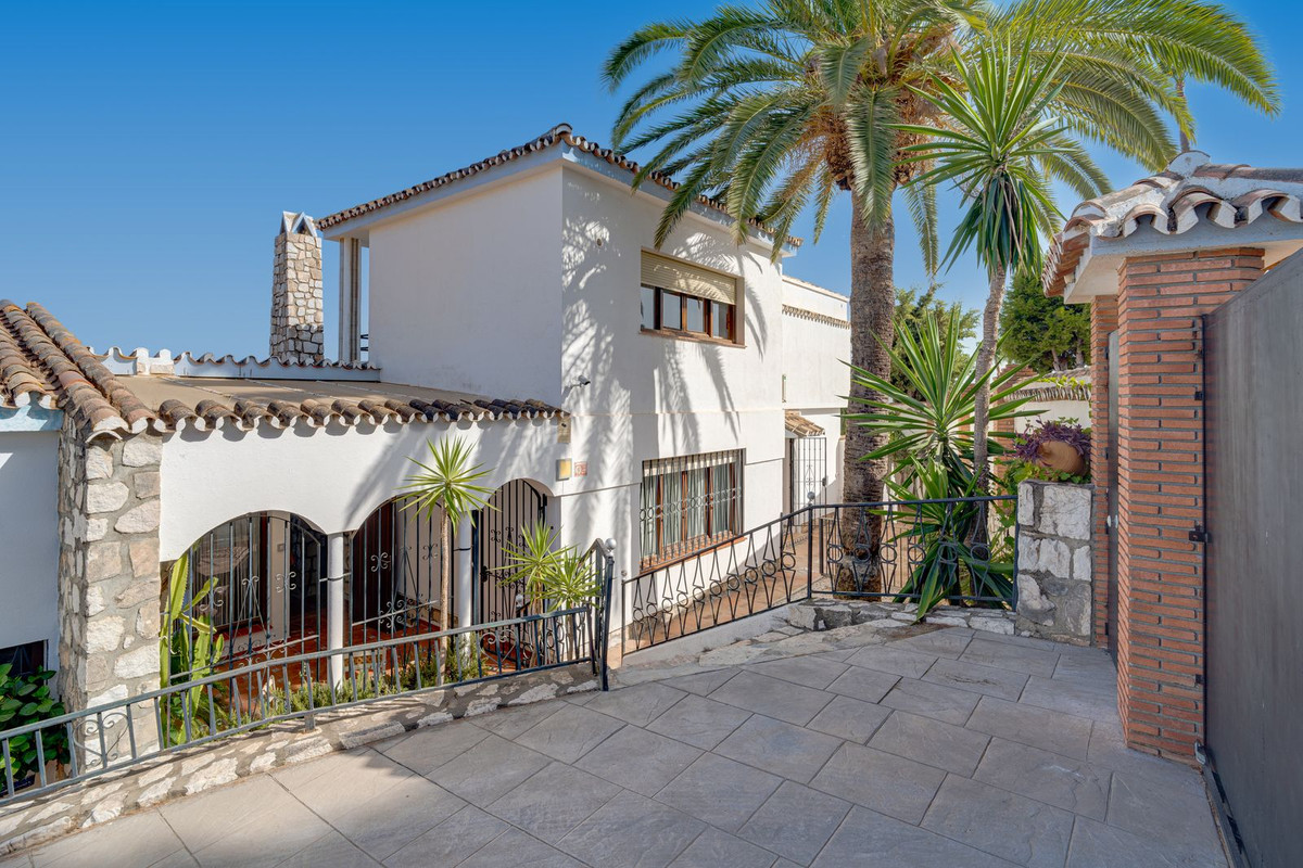 Se vende Villa - Chalet de 7 dormitorios en Costa Del Sol, Málaga, España