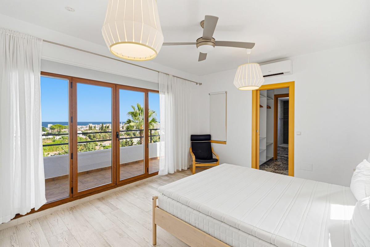 Se vende Villa - Chalet de 7 dormitorios en Costa Del Sol, Málaga, España