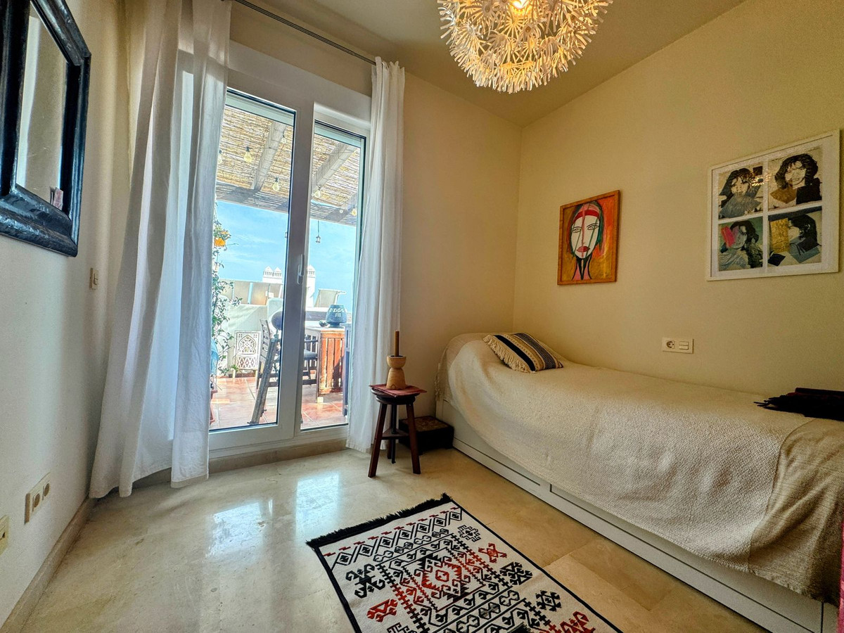 2 Bed Apartment for sale in Estepona Costa Del Sol, Málaga, Spain