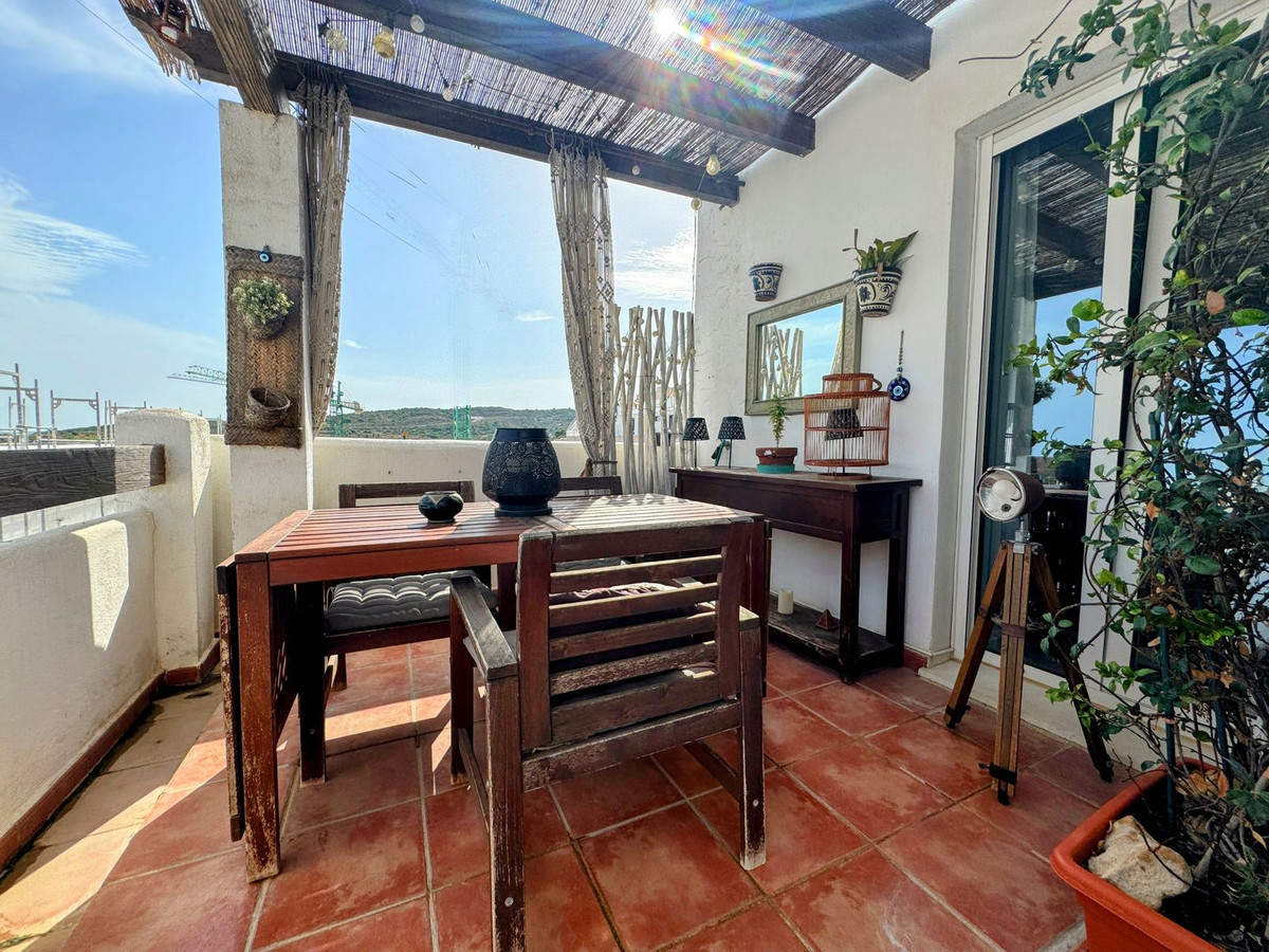 2 Bed Apartment for sale in Estepona Costa Del Sol, Málaga, Spain