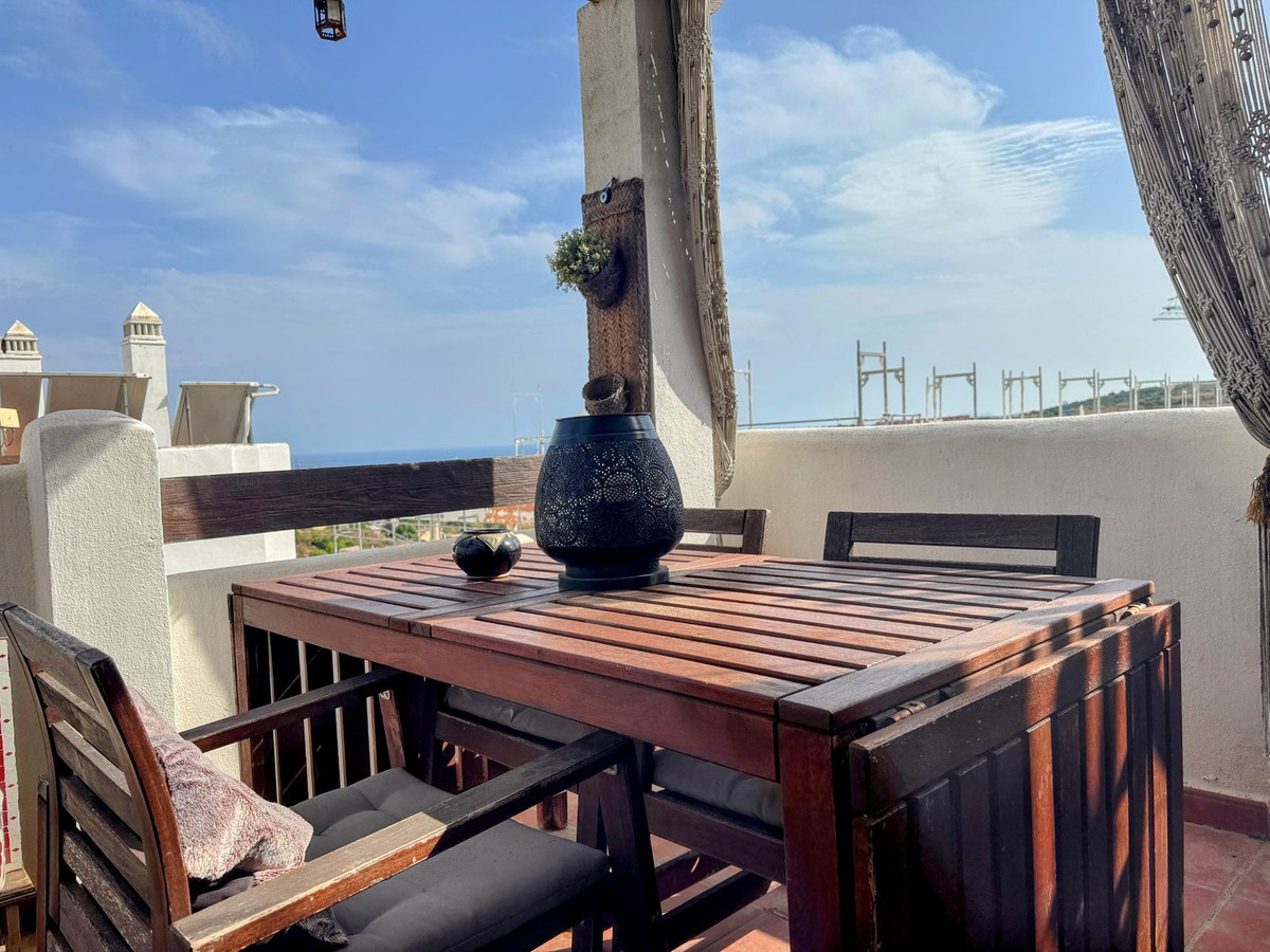 2 Bed Apartment for sale in Estepona Costa Del Sol, Málaga, Spain