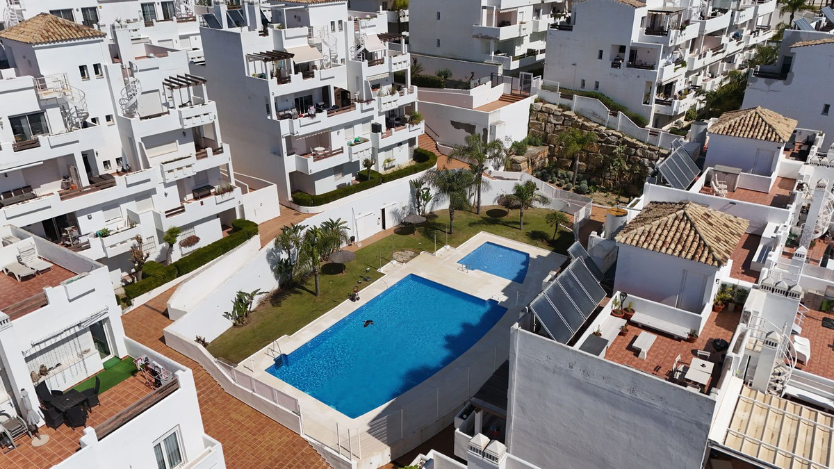 2 Bed Apartment for sale in Estepona Costa Del Sol, Málaga, Spain