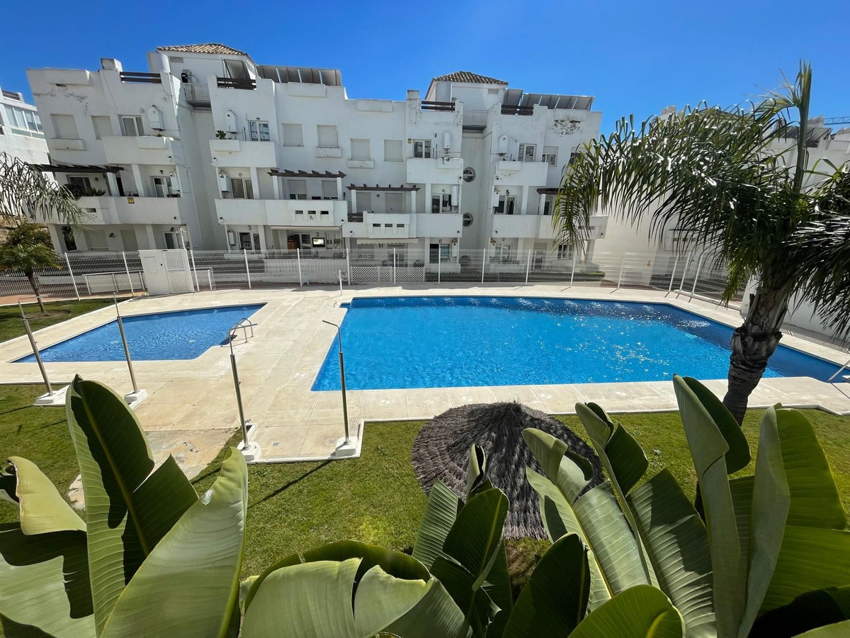 2 Bed Apartment for sale in Estepona Costa Del Sol, Málaga, Spain